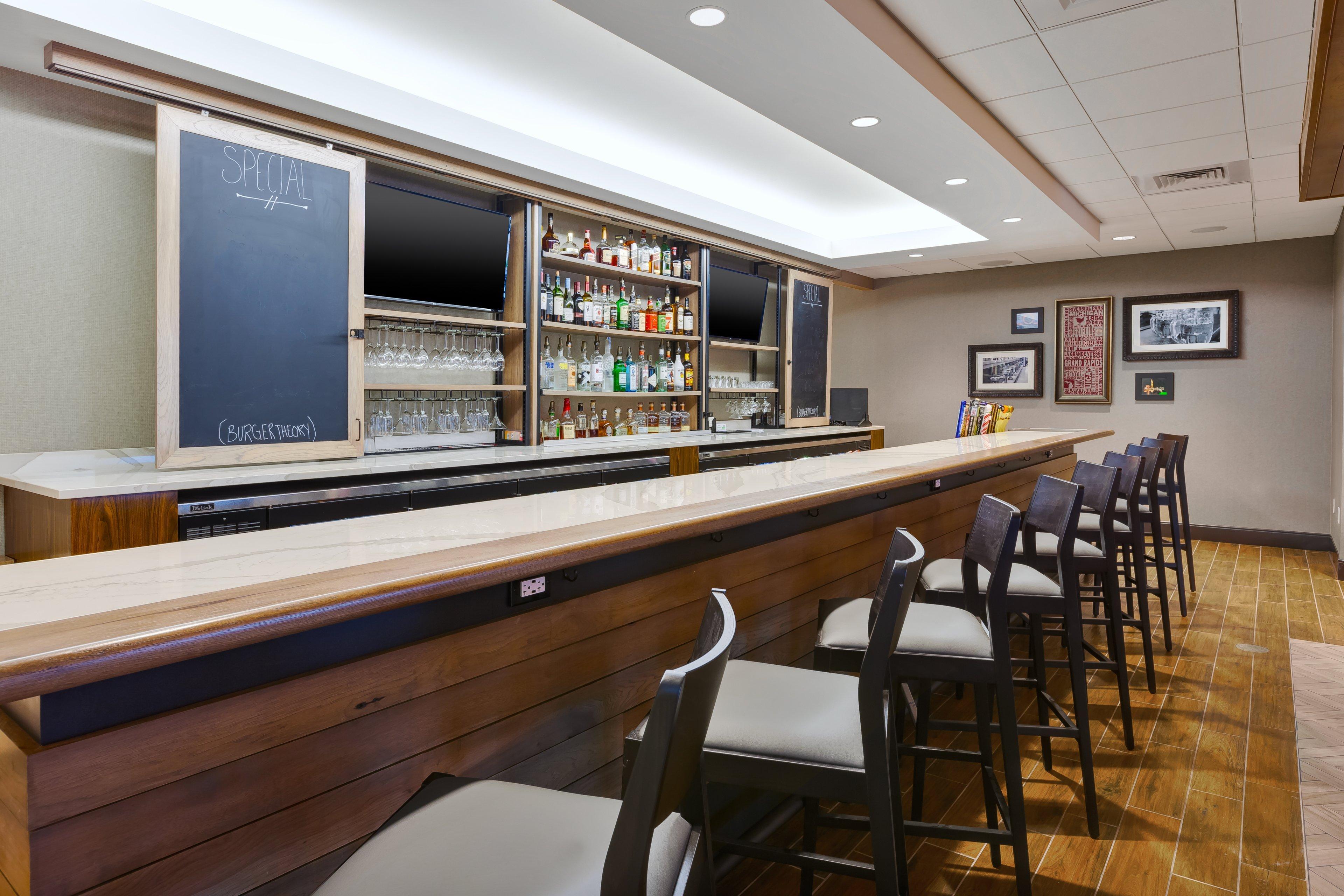 Holiday Inn Grand Rapids Downtown By Ihg Exterior photo