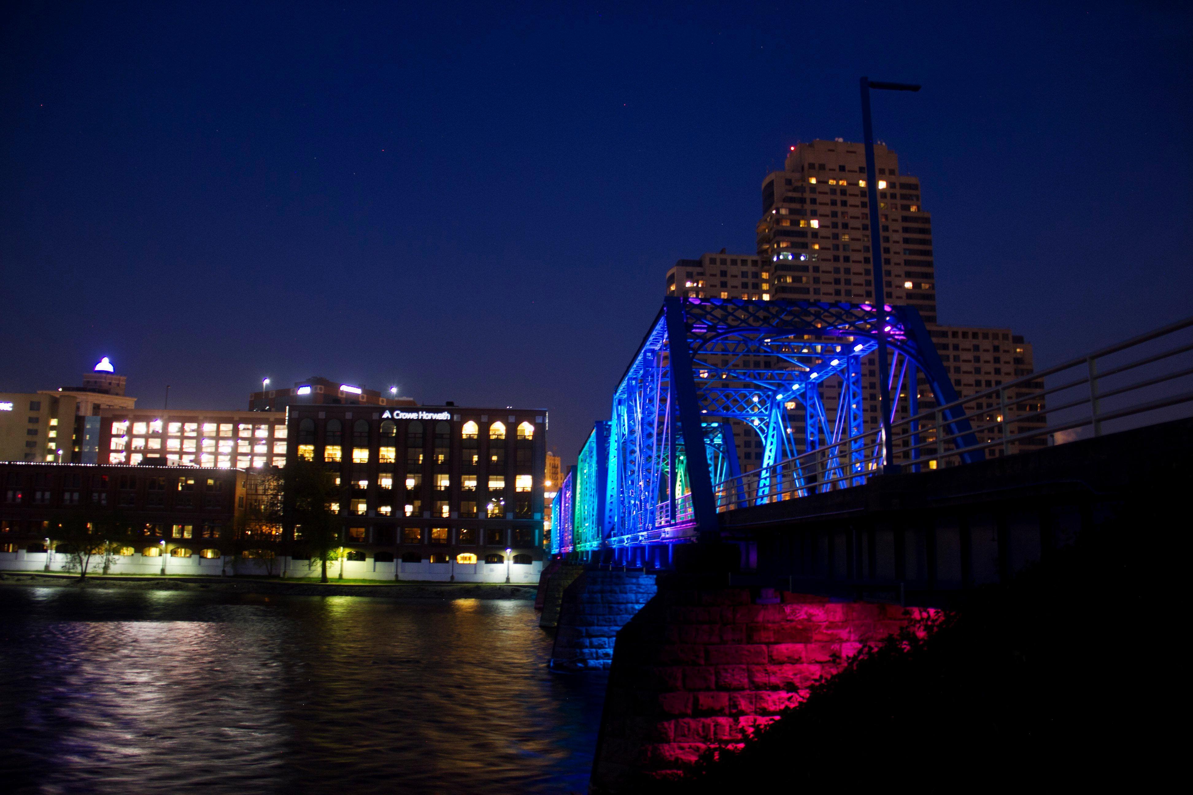 Holiday Inn Grand Rapids Downtown By Ihg Exterior photo