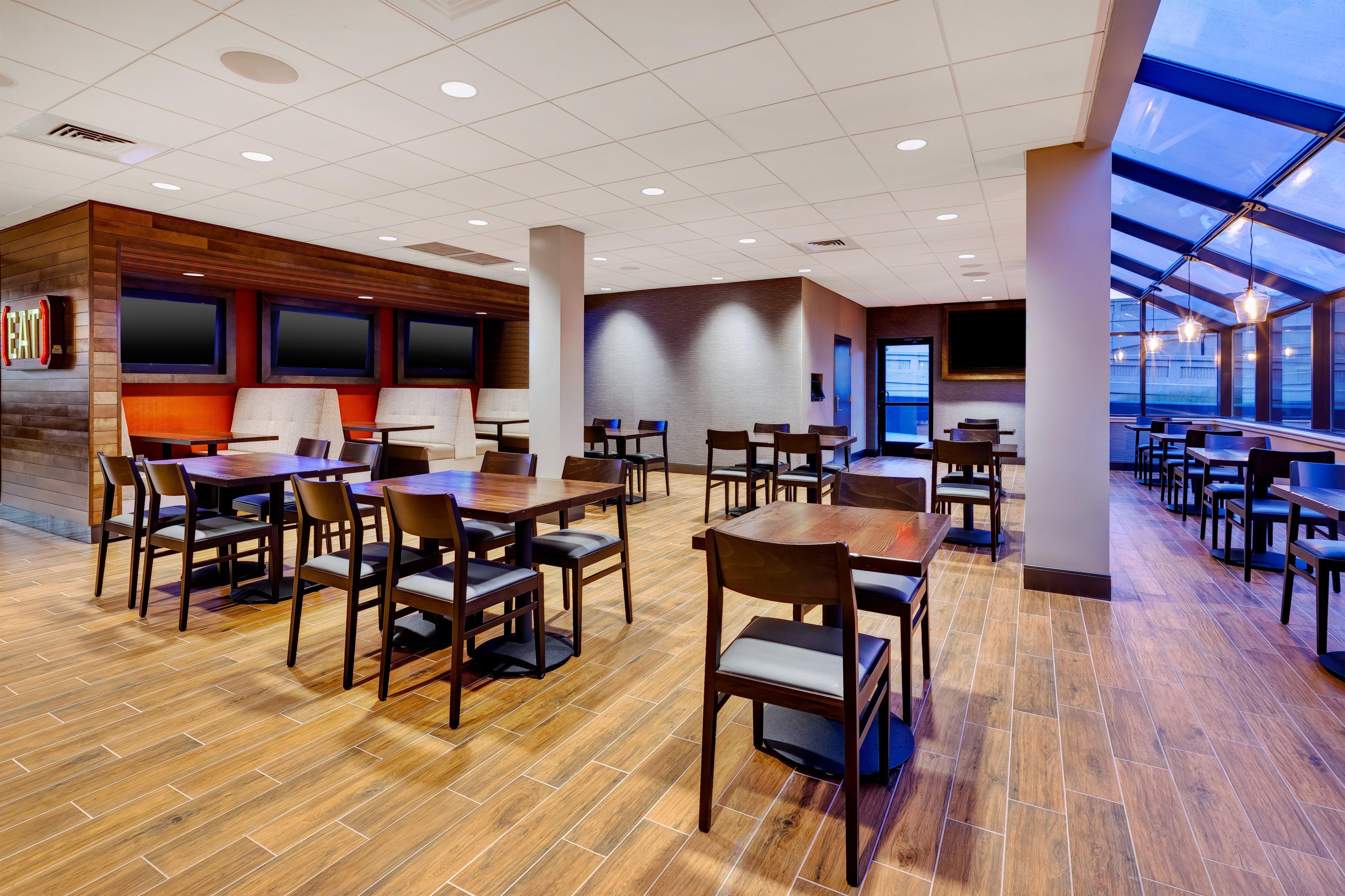 Holiday Inn Grand Rapids Downtown By Ihg Exterior photo